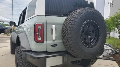 Bronco 6.jpg