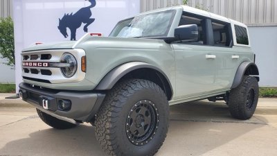 Bronco 6 Lug.jpg
