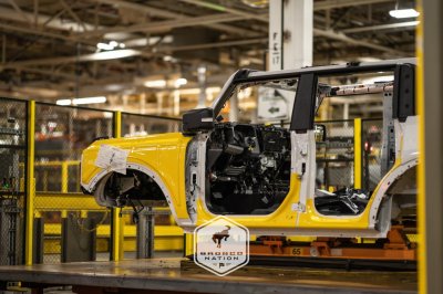 2021 Bronco assembly line plant 25.jpg